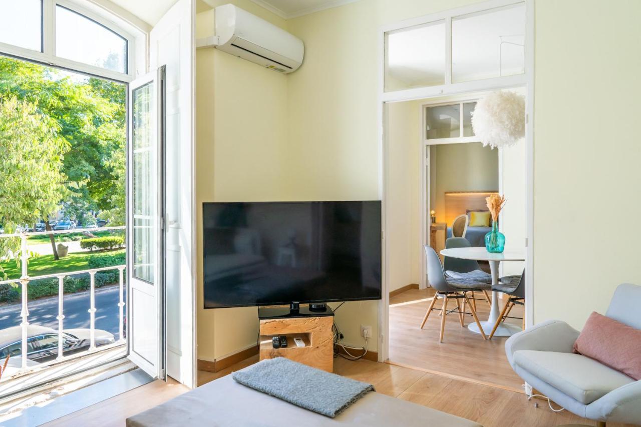 Casa St Yves - Sunny Flat In Setubal On Av Luisa Todi Apartment ภายนอก รูปภาพ