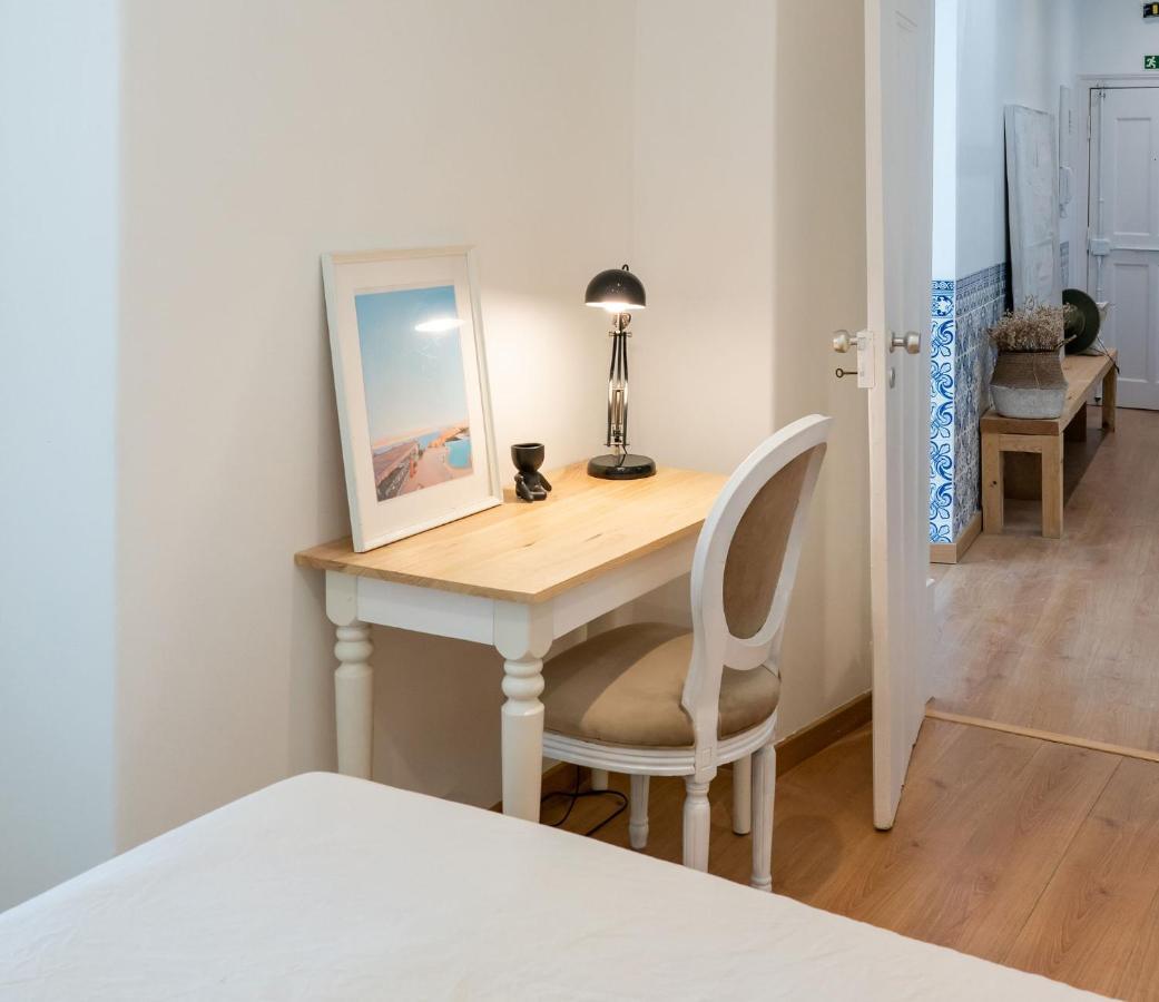 Casa St Yves - Sunny Flat In Setubal On Av Luisa Todi Apartment ภายนอก รูปภาพ