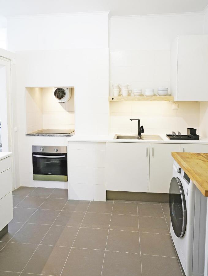Casa St Yves - Sunny Flat In Setubal On Av Luisa Todi Apartment ภายนอก รูปภาพ